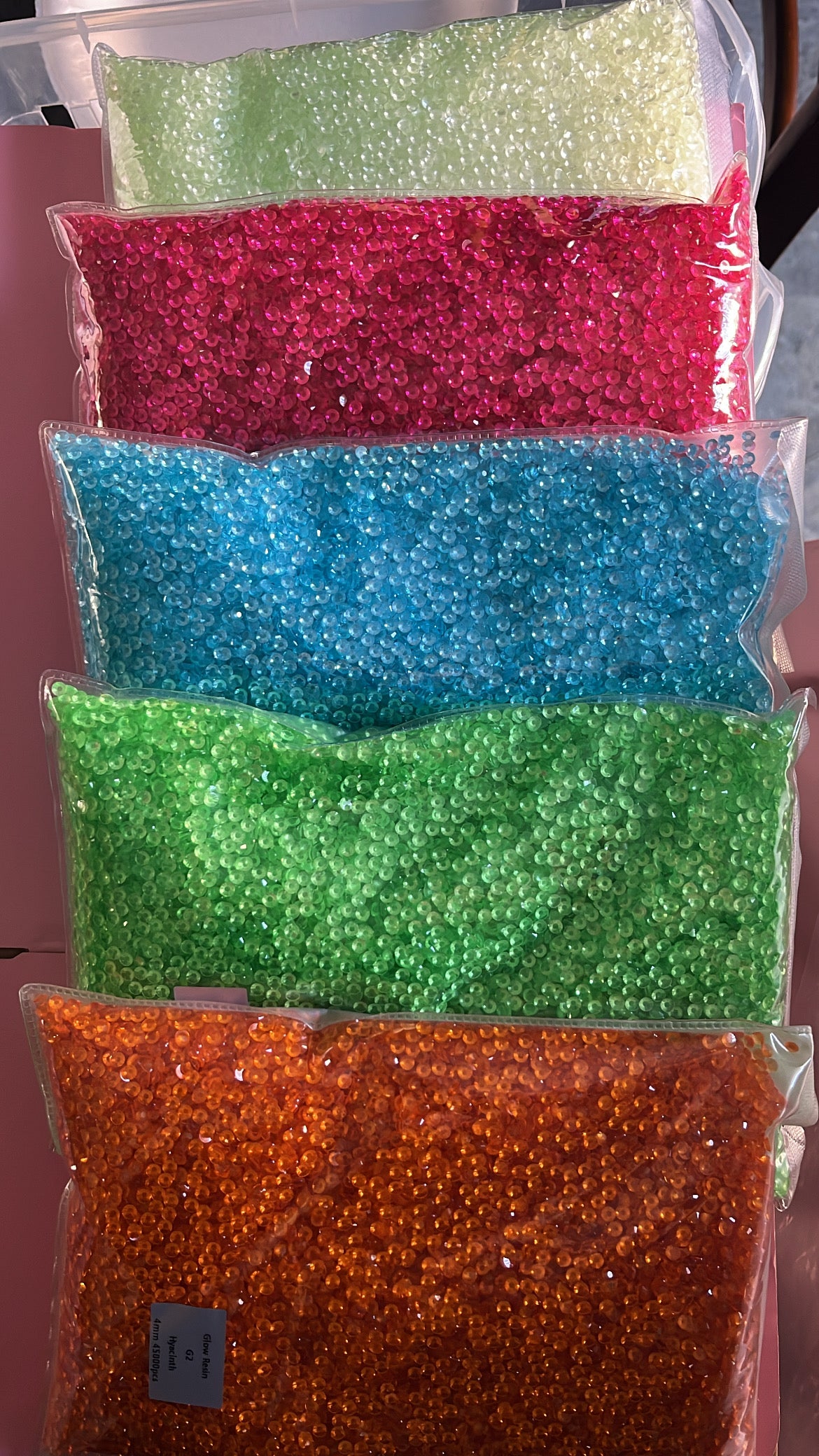 GLOW IN THE DARK 4MM RHINESTONES